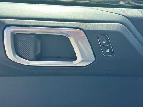 New 2026 Ford Bronco Badlands AWD/4WD image 13