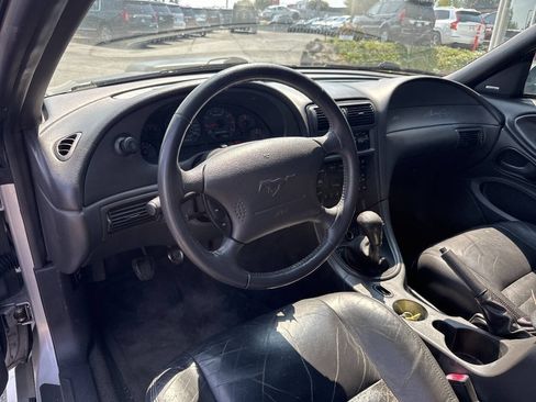 Used 2002 Ford Mustang GT RWD image 22