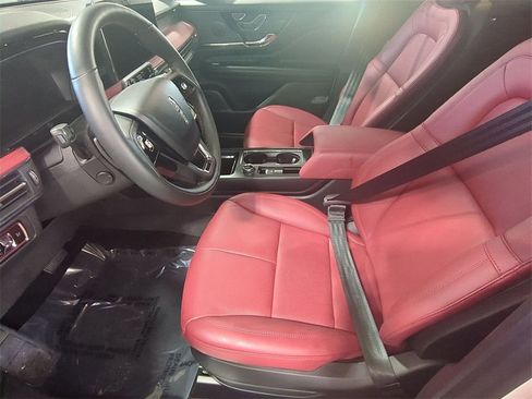 Certified 2022 Lincoln Nautilus Reserve w/ Equipment Group 201A image 1