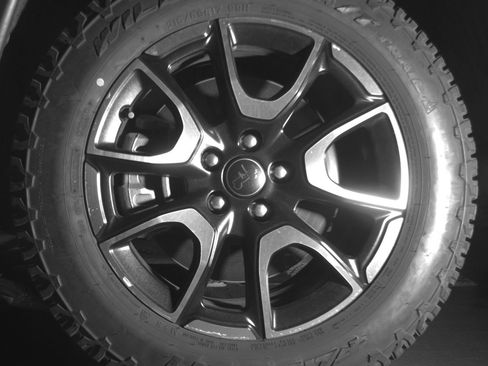 Used 2025 Jeep Compass Trailhawk AWD/4WD image 12