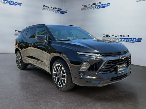 Used 2025 Chevrolet Blazer RS AWD/4WD image 3