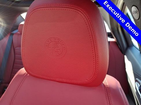New 2025 Alfa Romeo Giulia Veloce w/ Veloce Package Rwd image 15
