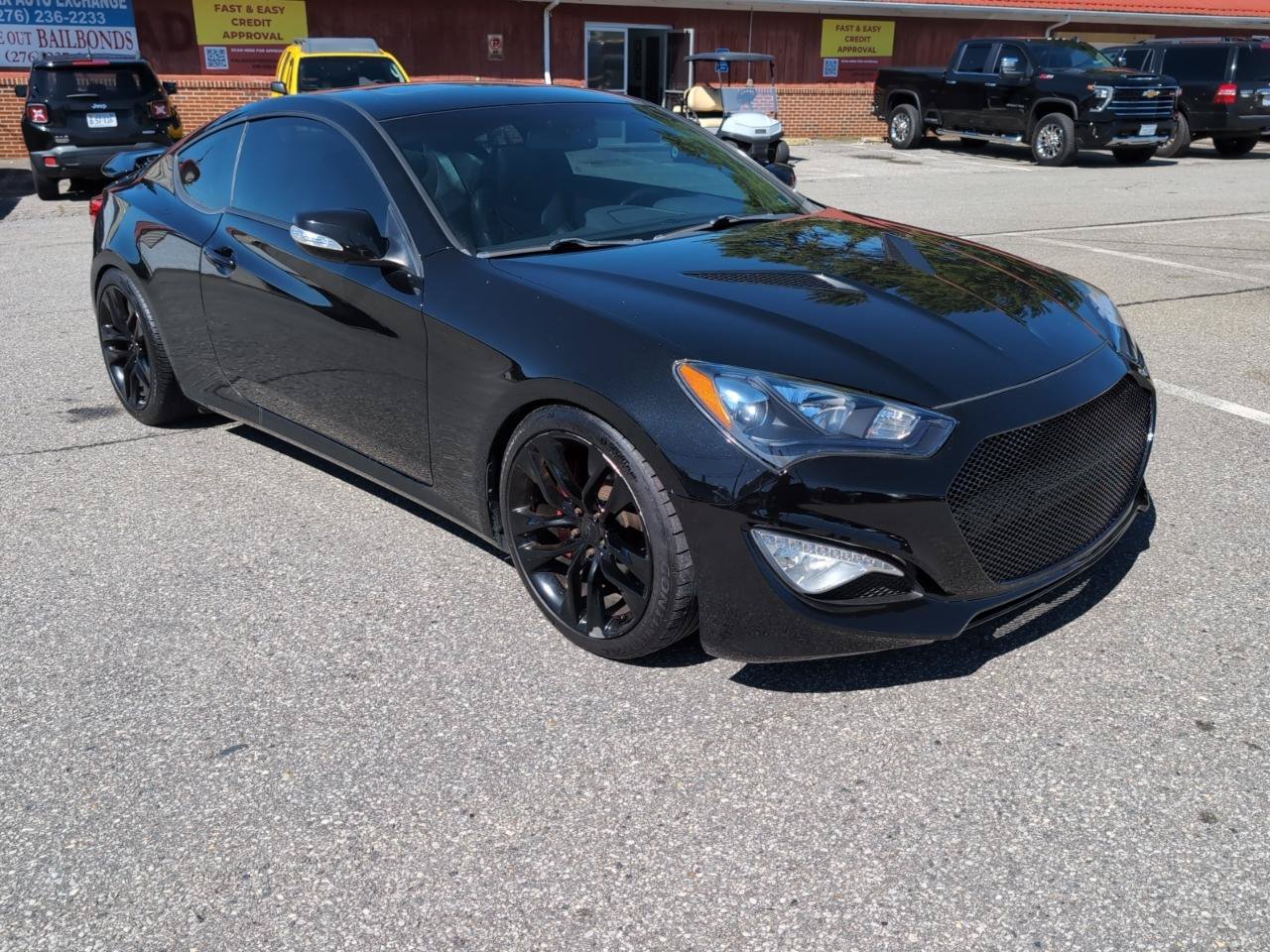 Used 2016 Hyundai Genesis Coupe 3.8 RWD image 7