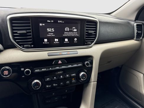 Used 2020 Kia Sportage EX image 24