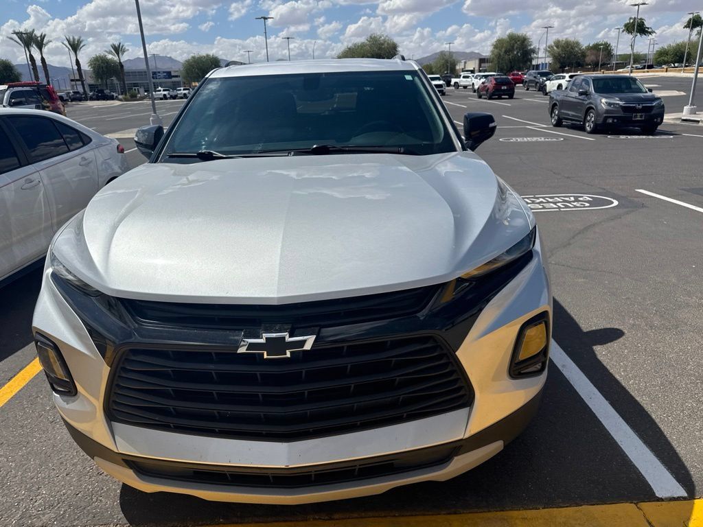 Used 2020 Chevrolet Blazer LT w/ Redline Edition FWD image 2