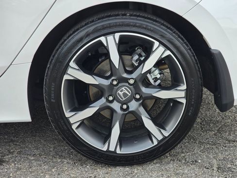 Used 2025 Honda Civic Sport Touring image 25