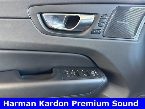 Certified 2023 Volvo XC60 B5 Plus image 10