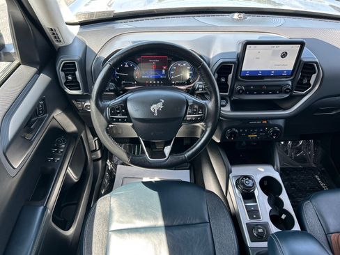 Certified 2022 Ford Bronco Sport Outer Banks w/ Tech Package AWD/4WD image 5