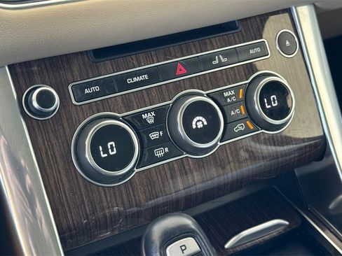 Used 2015 Land Rover Range Rover Sport HSE image 20