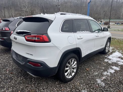 Used 2016 Jeep Cherokee Limited image 4