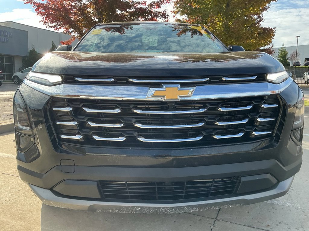 Used 2025 Chevrolet Equinox LT FWD image 17
