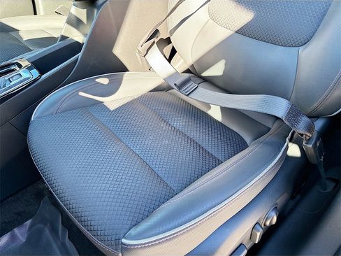 Used 2023 Chevrolet TrailBlazer RS w/ Convenience Package image 18