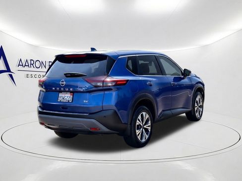 Used 2023 Nissan Rogue SV FWD image 4