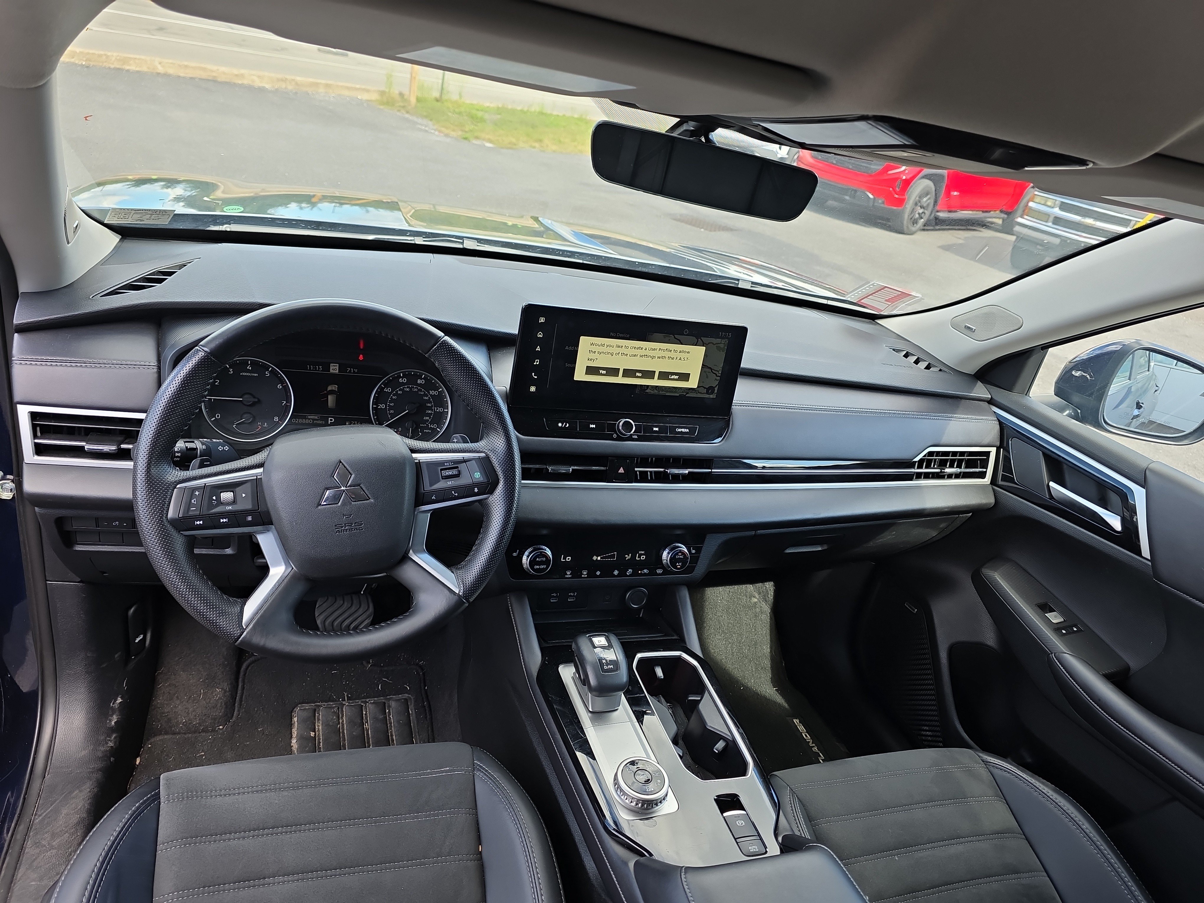 Used 2025 Mitsubishi Outlander SE AWD/4WD image 15