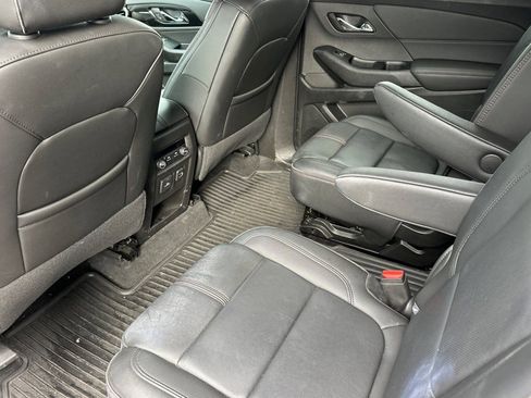Certified 2023 Chevrolet Traverse RS image 14