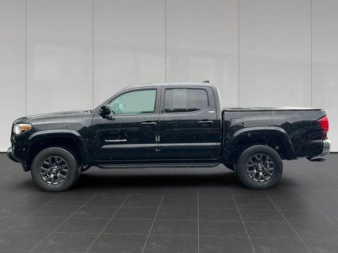 Used 2023 Toyota Tacoma SR5 AWD/4WD image 2