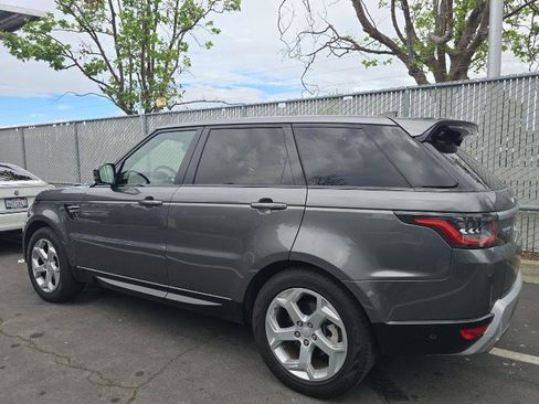 Used 2018 Land Rover Range Rover Sport HSE image 5