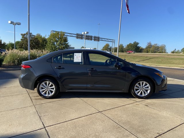 Used 2026 Toyota Corolla LE w/ LE Premium Package FWD image 13