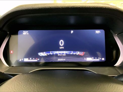 Used 2023 Jeep Grand Cherokee L Laredo image 25