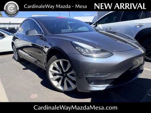 Used 2020 Tesla Model 3 Standard Range Plus image 1