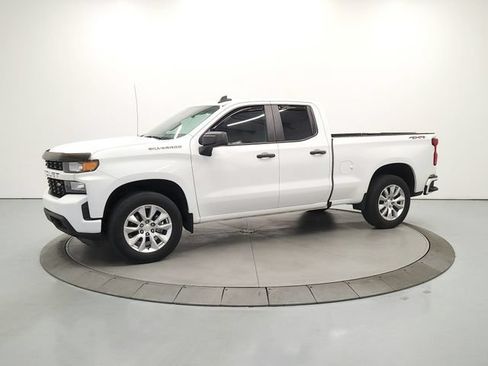Used 2022 Chevrolet Silverado 1500 Custom AWD/4WD image 5