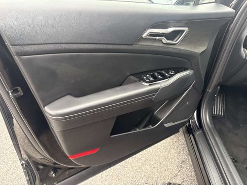 Used 2024 Kia Sportage X-Line w/ X-Line Premium Package image 18