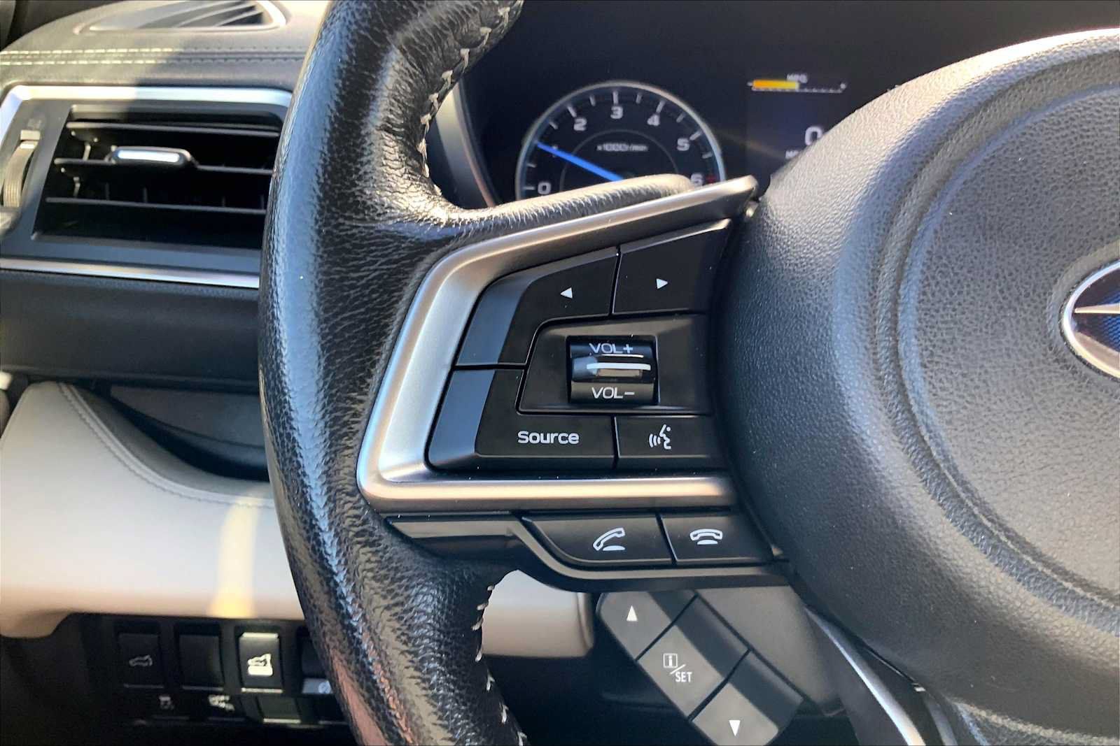 Used 2019 Subaru Ascent Limited AWD/4WD image 24