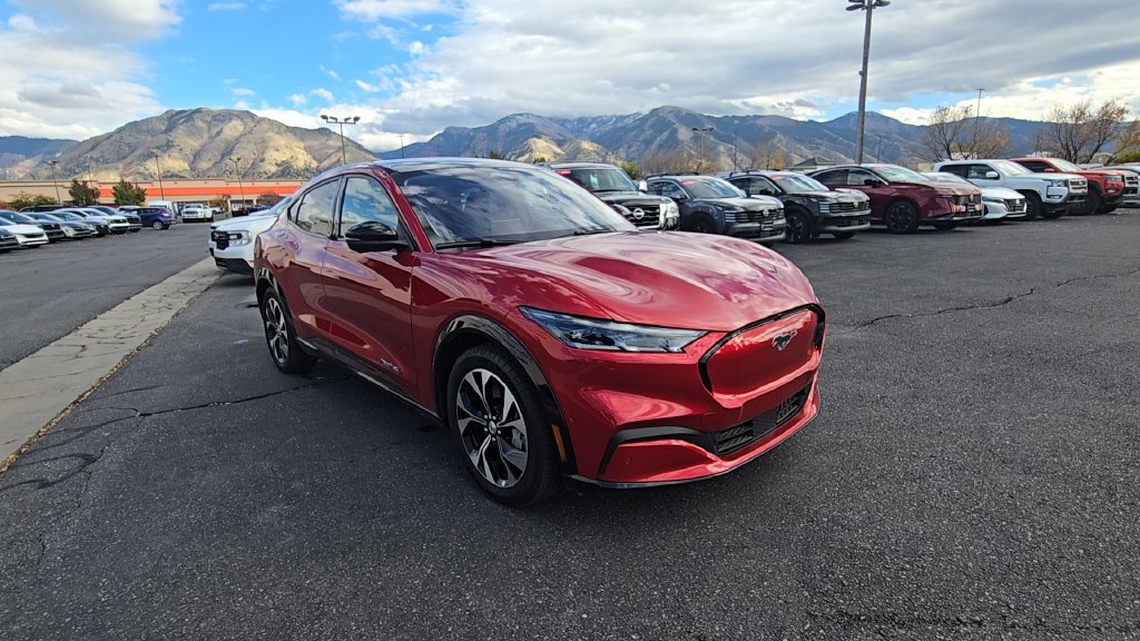 Used 2023 Ford Mustang Mach-E Premium AWD/4WD image 3