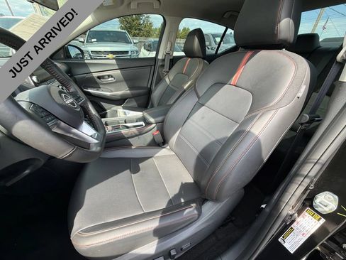 Certified 2025 Nissan Sentra SR w/ SR Premium Package FWD image 12