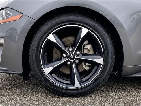 Certified 2022 Ford Mustang Coupe image 30