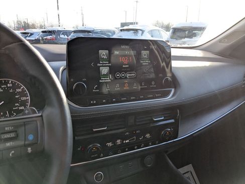 Certified 2021 Nissan Rogue SL w/ Premium Package image 16