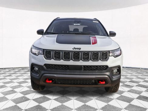 New 2026 Jeep Compass Trailhawk image 9