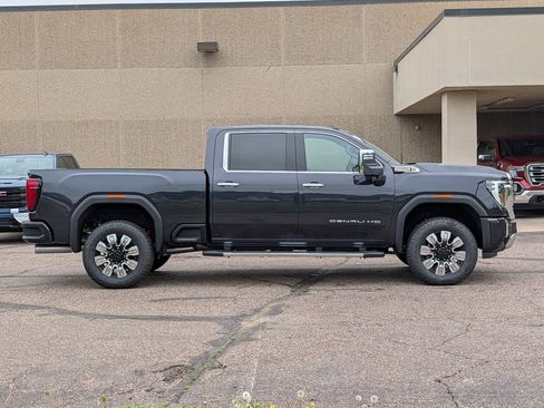 New 2026 GMC Sierra 3500 Denali w/ Denali Reserve Package AWD/4WD image 19