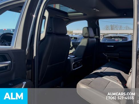 Used 2019 Chevrolet Silverado 1500 High Country image 17