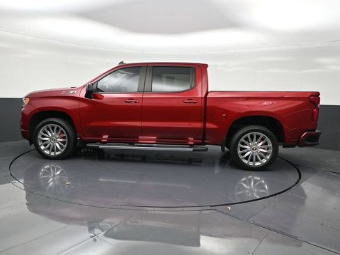 Used 2022 Chevrolet Silverado 1500 RST w/ Z71 Off-Road Package image 2