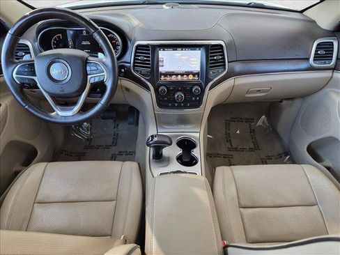 Used 2014 Jeep Grand Cherokee Overland w/ Advanced Technology Group AWD/4WD image 27