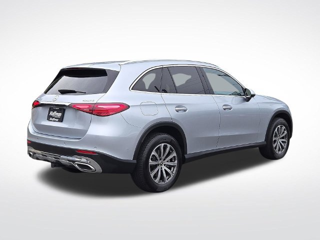 Used 2024 Mercedes-Benz GLC 300 4MATIC w/ Advanced USB Package image 7