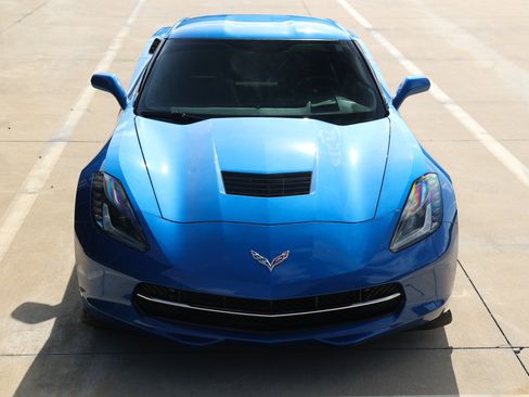 Used 2016 Chevrolet Corvette Stingray Coupe w/ 2LT Preferred Equipment Group RWD image 20