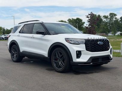 Used 2025 Ford Explorer ST