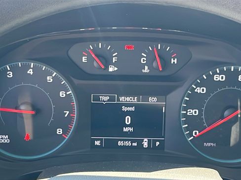 Used 2024 Chevrolet Malibu LT FWD image 14
