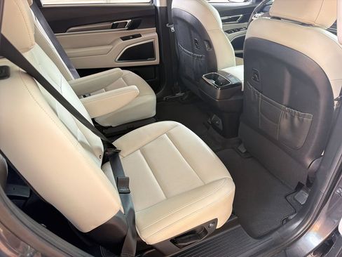 Used 2022 Kia Telluride S AWD/4WD image 33