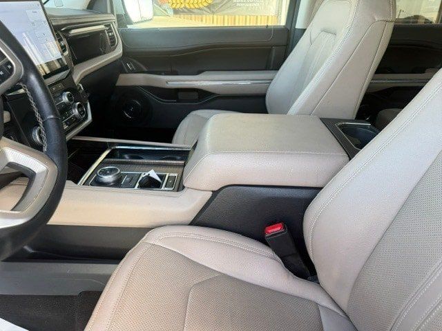 Used 2023 Ford Expedition Max Limited RWD image 13