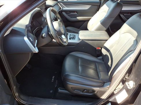 Used 2025 MAZDA CX-70 3.3 Turbo w/ Preferred Package AWD/4WD image 4