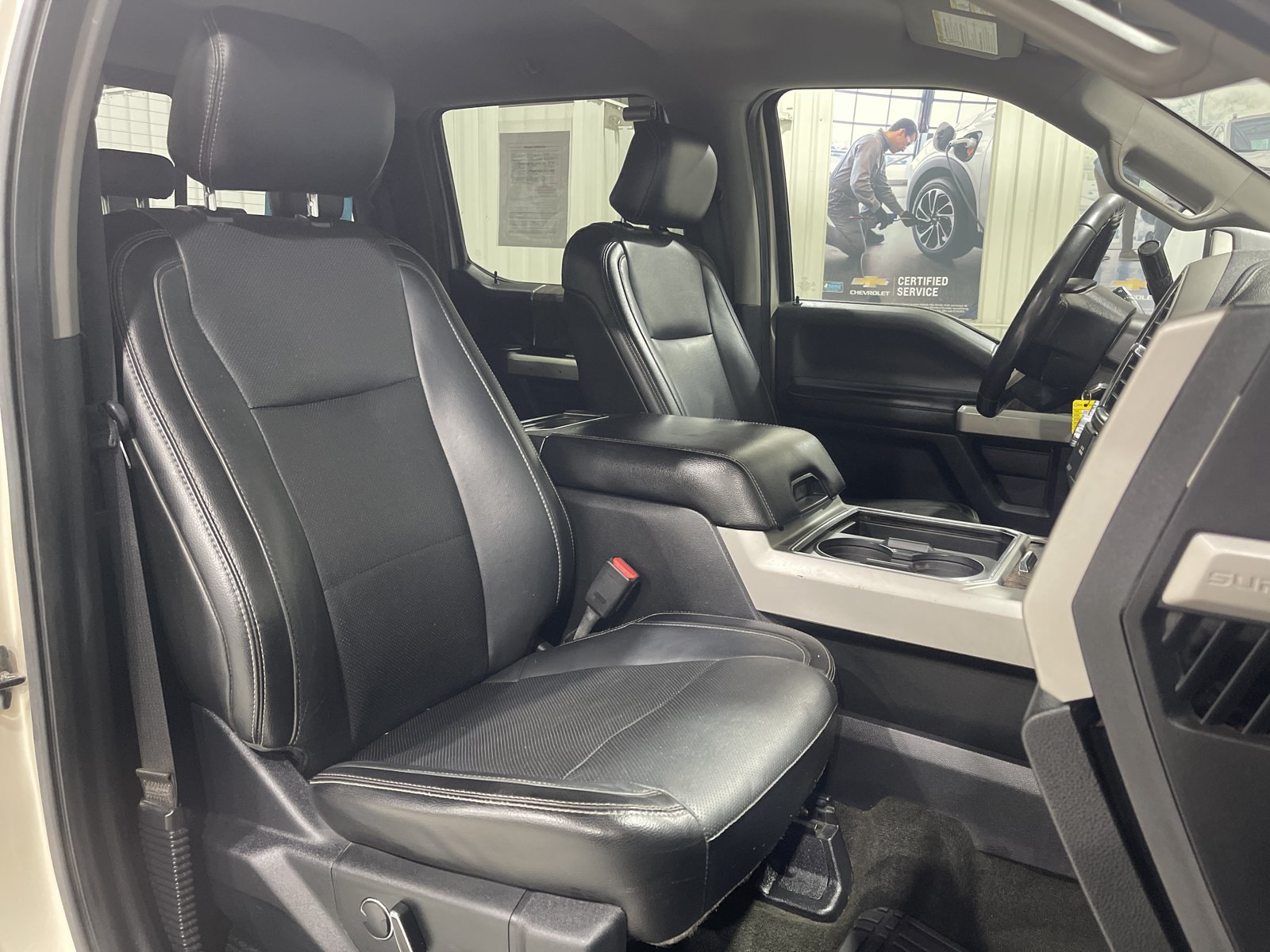 Used 2017 Ford F250 Lariat w/ Chrome Package AWD/4WD image 18