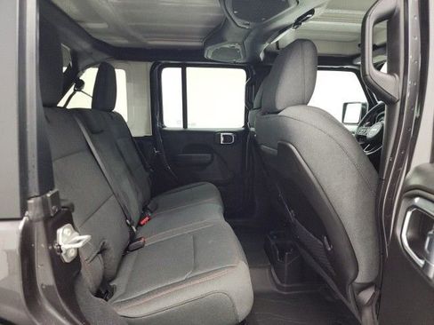 New 2025 Jeep Wrangler Unlimited Rubicon image 26