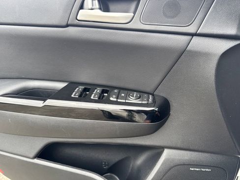 Used 2022 Kia Sportage EX w/ EX Technology Package image 23