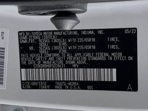 Used 2023 Toyota Highlander XLE AWD/4WD image 27