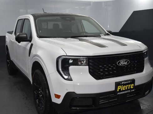 New 2025 Ford Maverick Lariat w/ Black Appearance Package image 2