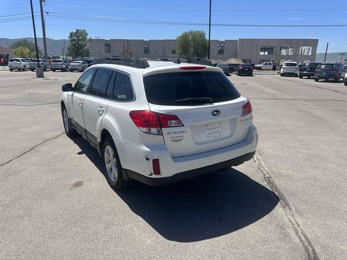 Used 2014 Subaru Outback 2.5i Premium w/ Popular Package #1A AWD/4WD image 4