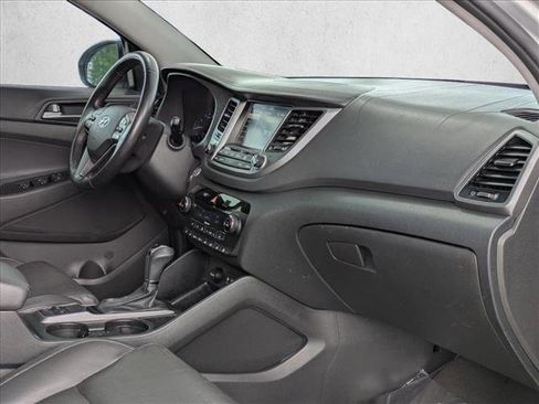 Used 2016 Hyundai Tucson Limited w/ Option Group 03 FWD image 27